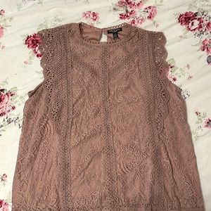 Mauve colored lace sleeveless top